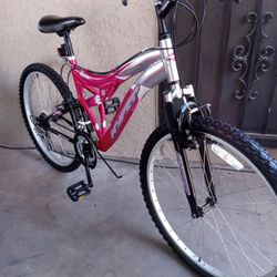 Bike Hyper Tires Size 26 Very Good Condition 