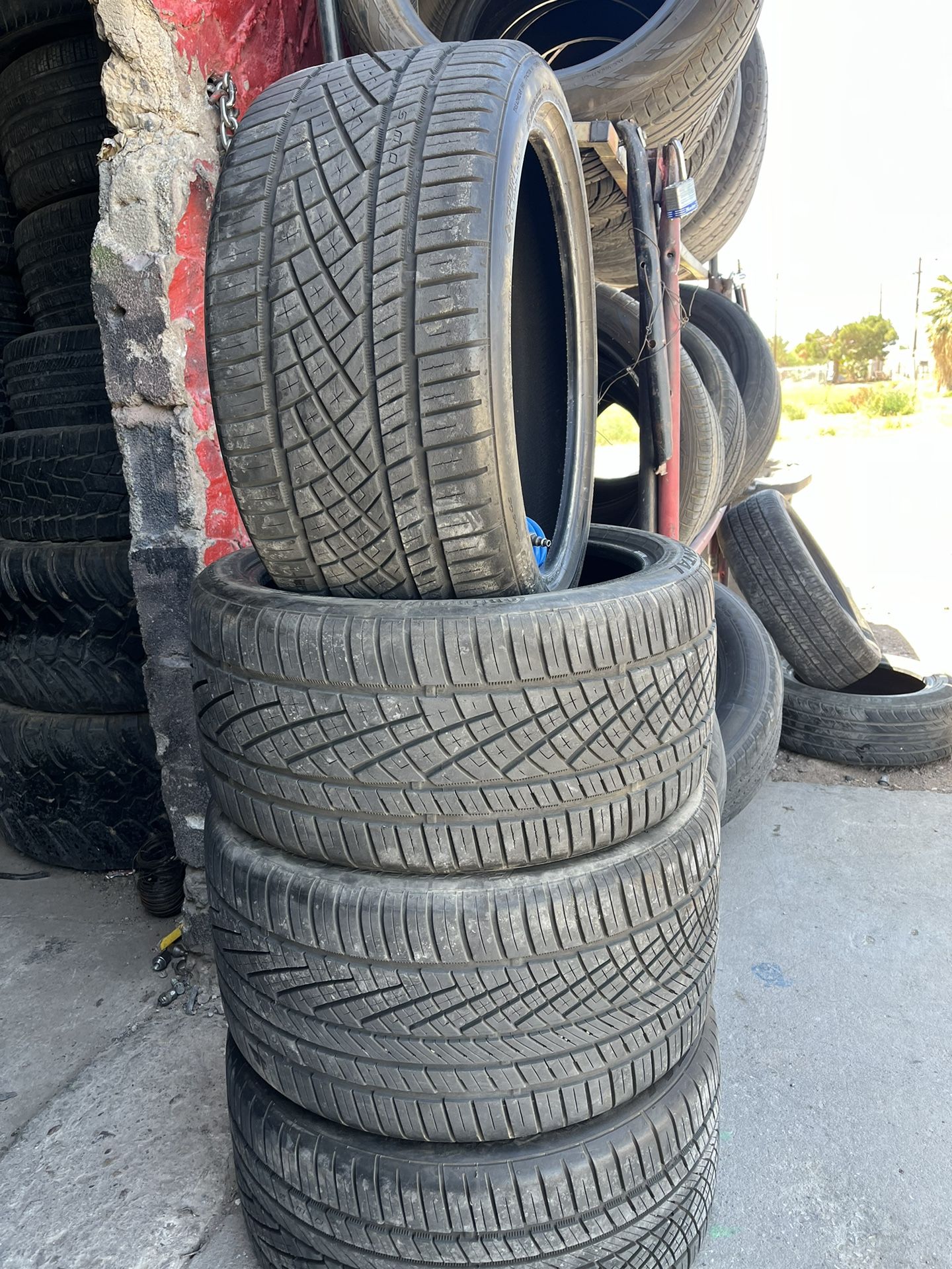295-30-R18 CONTINENTAL 265-35-R18