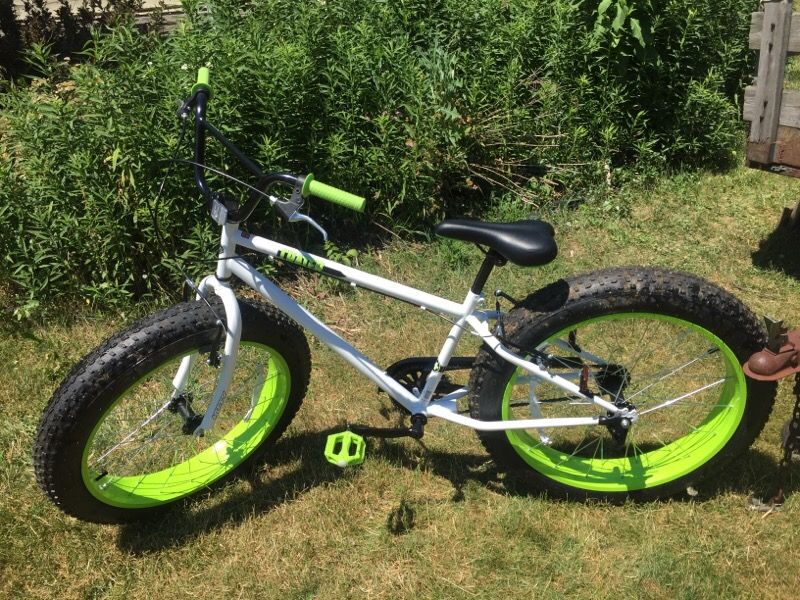 Huffy 26" crater fat tire bike giant wheels!