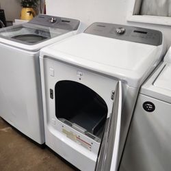 Samsung SET Steam Washer And Dryer LARGE 