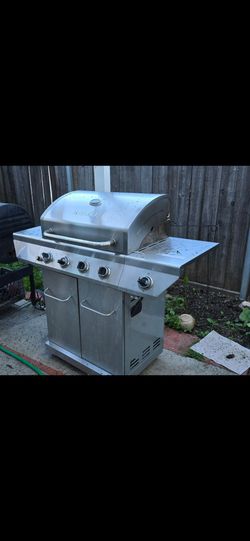 Next Grill propane. 4 burners with side burner.