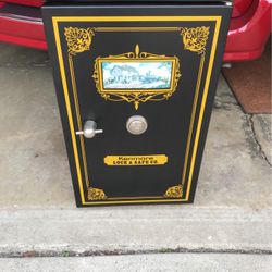 Mini Fridge 