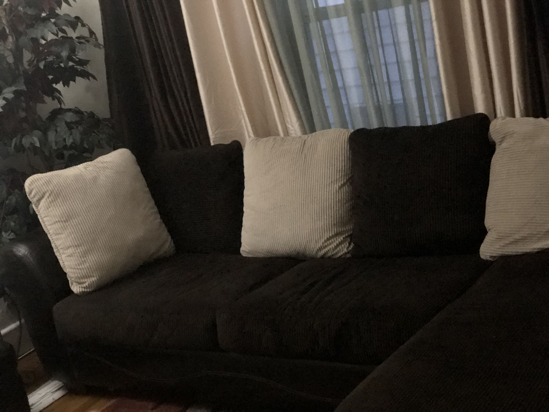Sectional Couch with ottoman