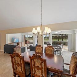 Dining Table And 6 Chairs With Extension