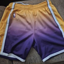 Pro LAKER SHORTS & KOBE JERSEY 