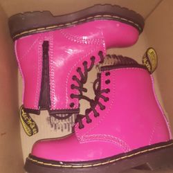 Toddler Dr. Martens Size7