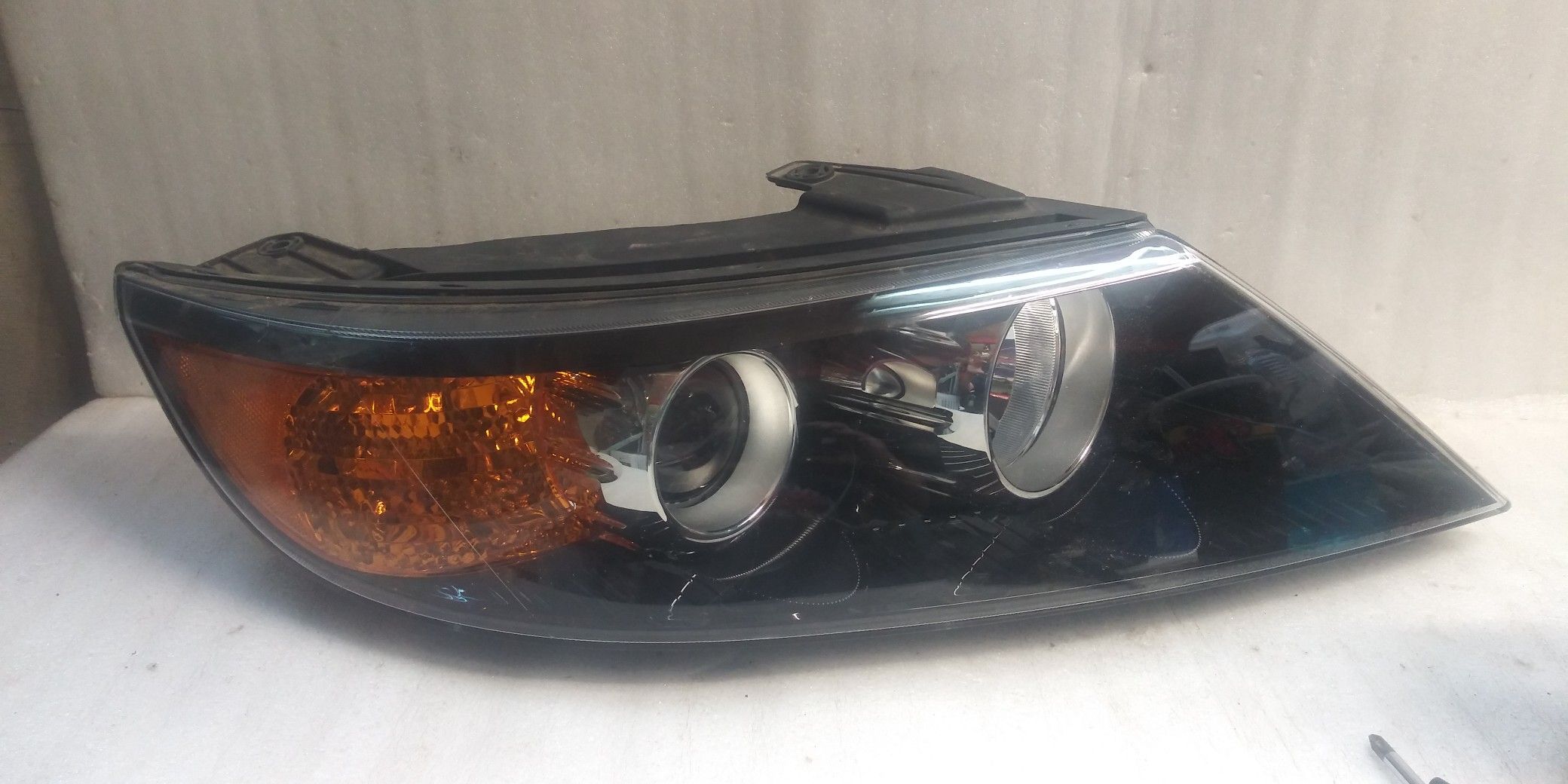 2011 2012 2013 Kia sorento headlight