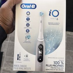 Oral B io Series 6  Electric Toothbrush
