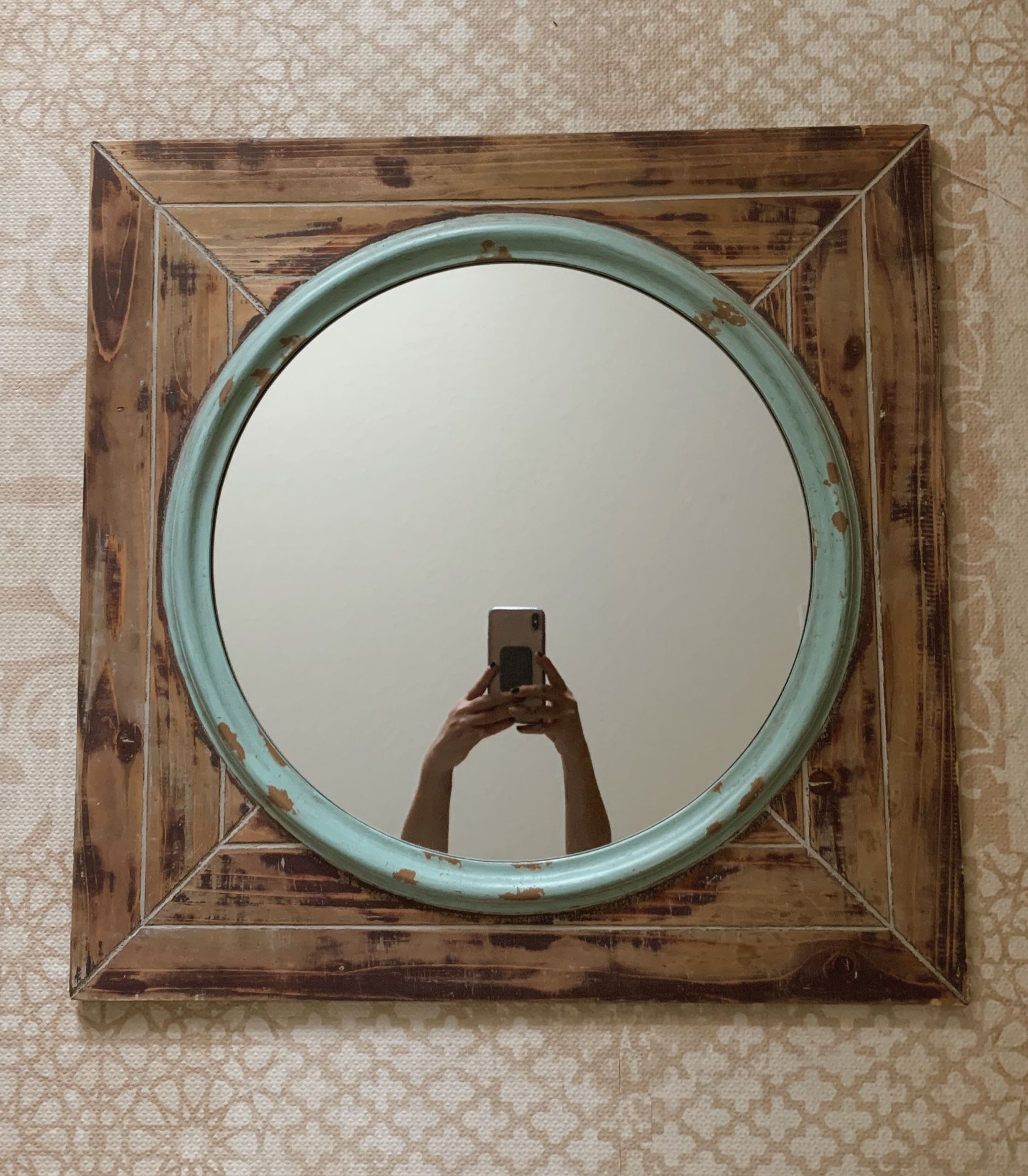 Distressed wall mirror For Home