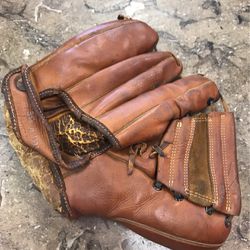 Wilson Vintage Ball Hawk Baseball Glove A2934