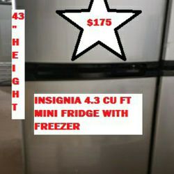Insignia - 4.3 Cu. Ft. Top-Freezer Refrigerator, Stainless steel