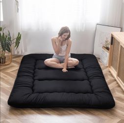 MAXYOYO Japanese Floor Mattress 4" Thick Twin Size Foldable Futon Mattress
Sleeping Pad Foldable Roll Up Mat Boys Girls Dormitory Pad Kids Floor Loung