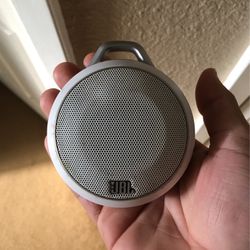 JBL micro wireless speaker