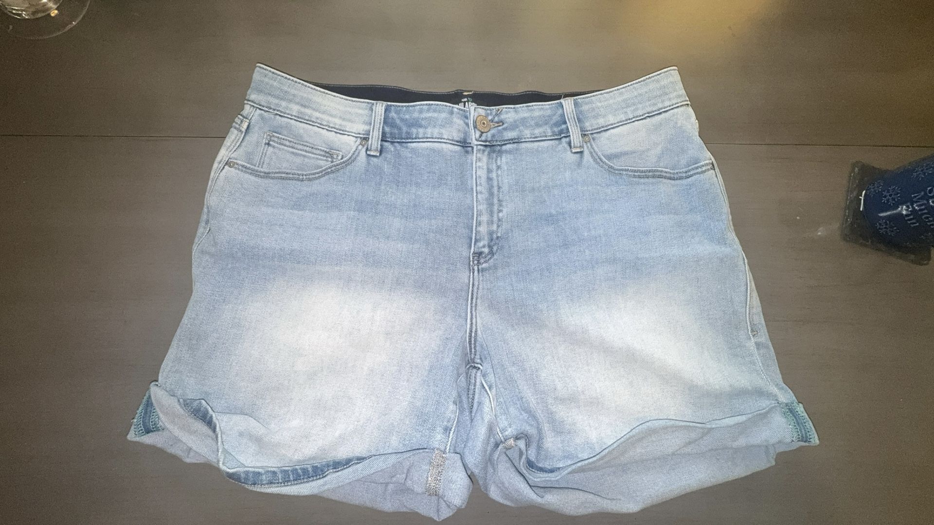 LuLaRoe Denim Jean Shorts Saguaro Light Wash - Woman’s Size 36