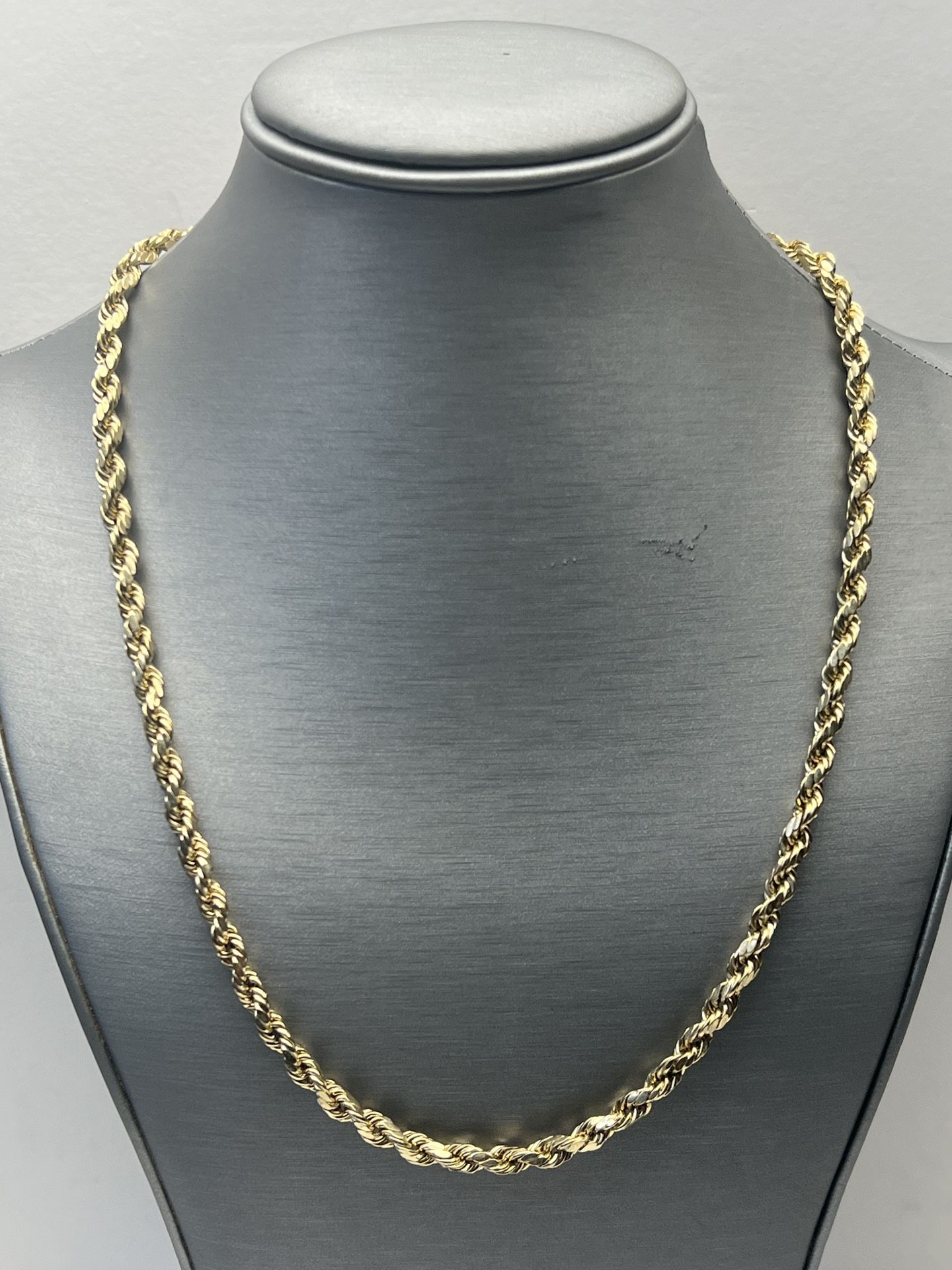 Gold Chain  14k 22 Inches