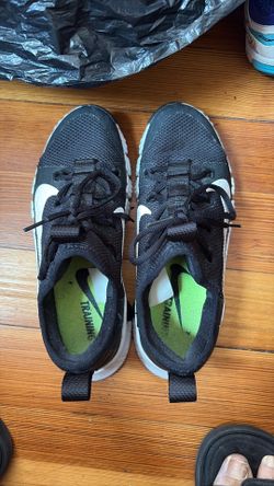 Women’s gym shoes