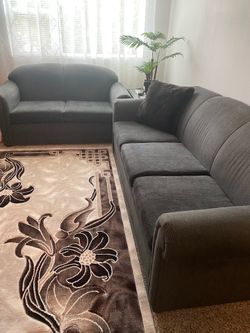 Sofa and loveseat set