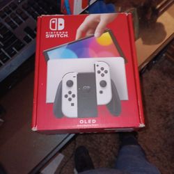 Nintendo Switch Oled   Extra.par Of Joy Con And 3 Games  Pick Up In Tucson AZ 