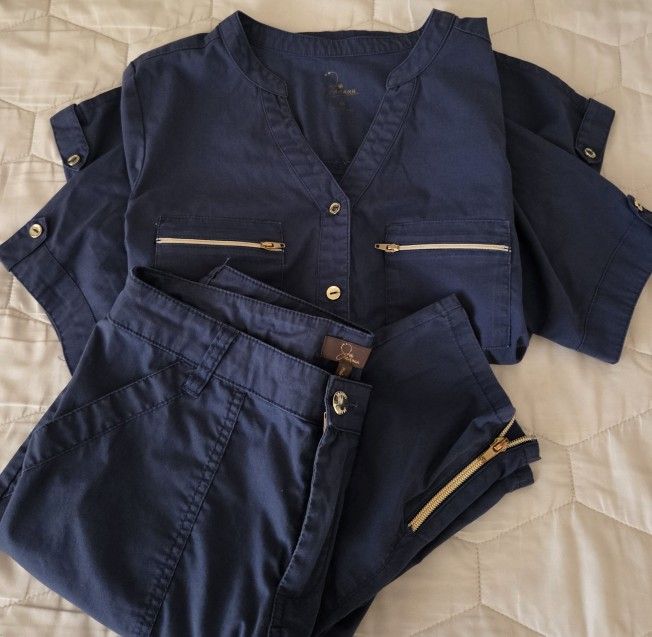 Jaanuu Scrub Set – Navy Blue, Size Small (Top & Bottom)
