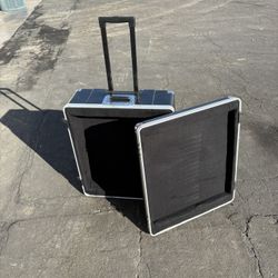 Gator Hard Shell Padded Rolling Storage Carrying Case (travel, Music, Electronics) 