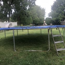 12 Ft Trampoline