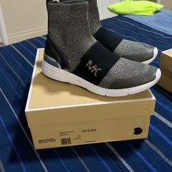 Michael Kors Bootie 