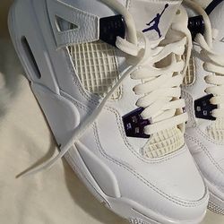 Jordan 4 Retro Metallic purple