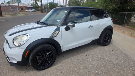 2014 MINI COOPER
