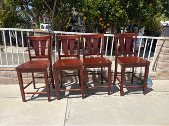 Set of 4 Wooden Bar Stools