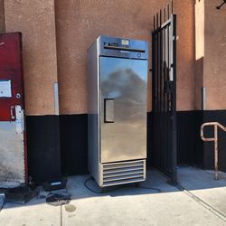 Free single door freezer