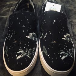 Star Wars Toms Brand New! Size 10