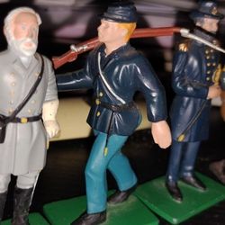 Antique Iron Civil War Soldiers