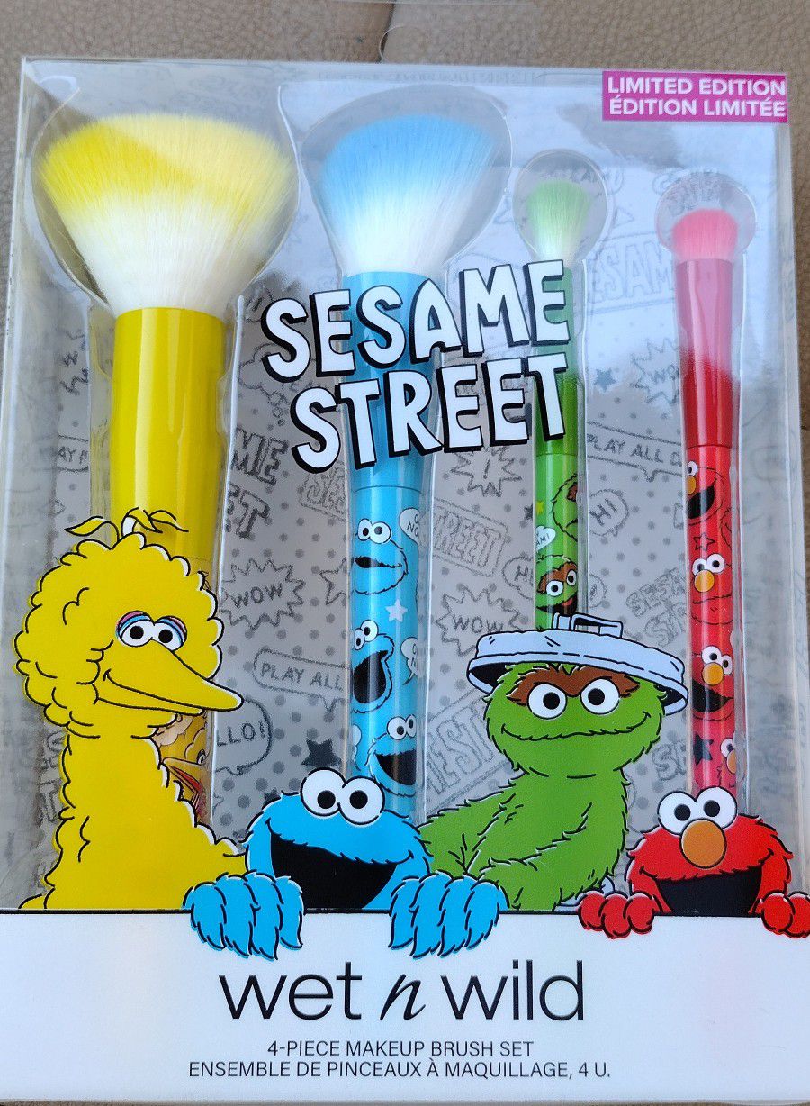 Sesame Street Makeup Brushes 
