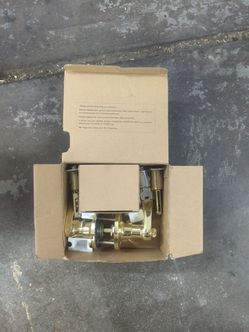 Door Knob and Lock and key brand new