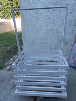 Baby shower crate