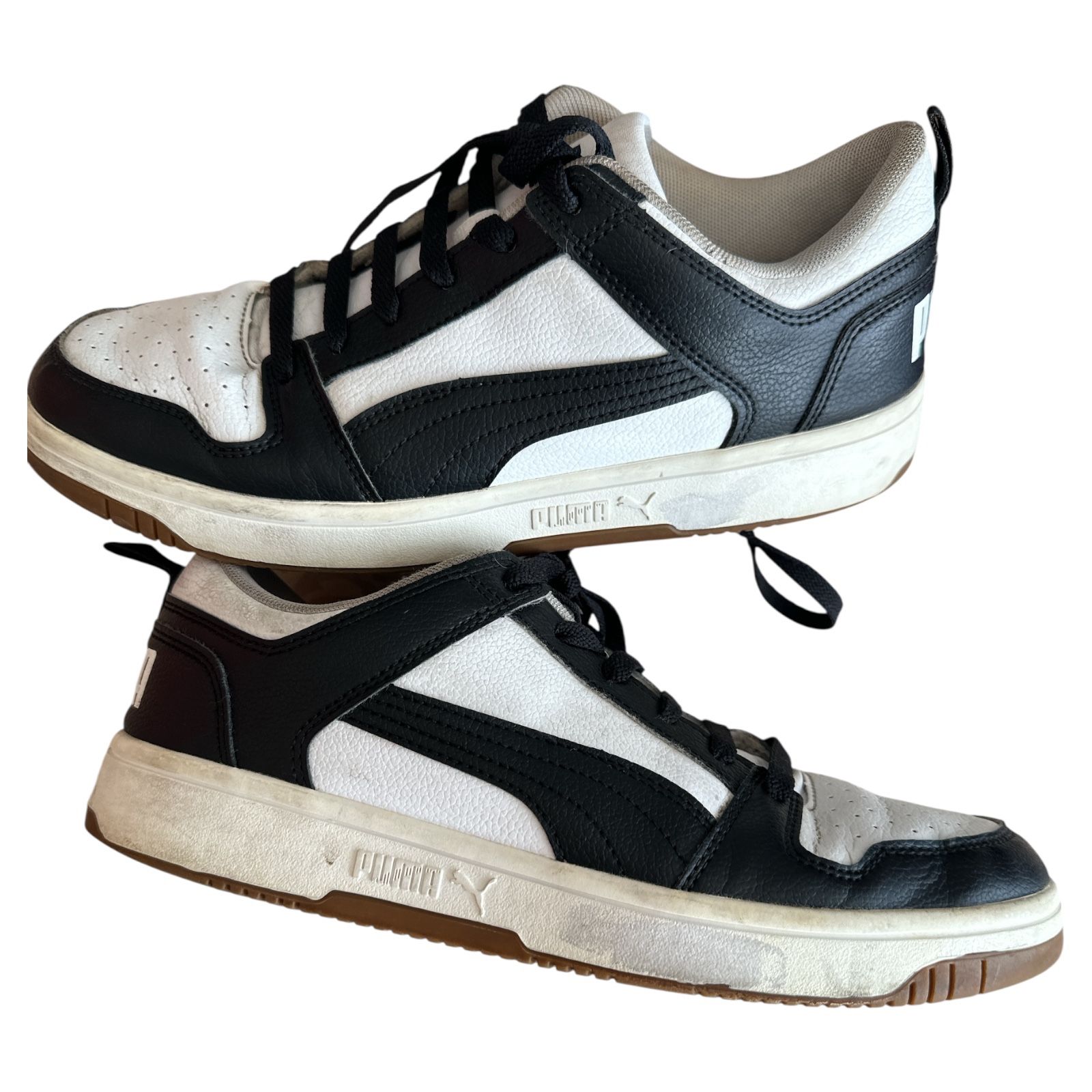 PUMA Black and White Low Top Sneakers with Gum Sole