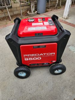 GAS PORTABLE GENERATOR PREDATOR 9500 W 120 V 240 V SUPER QUIET 3 MONTHS USED,ON WHEELS FOR EASY TRANSPORTATION FULL TUNE UP COMPLETE ENGINE ON BOTTOM 