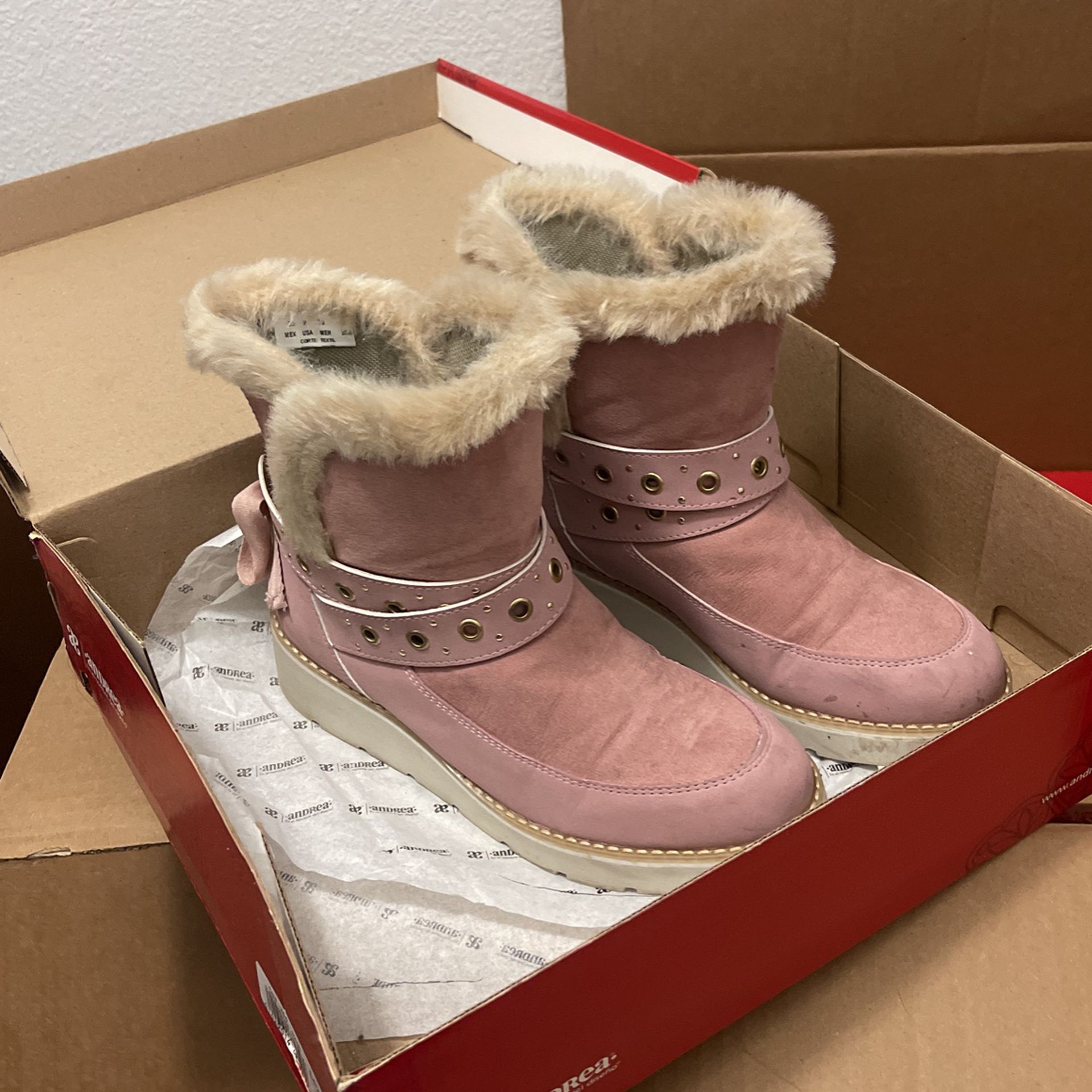Pink Women’s Winter Boots 