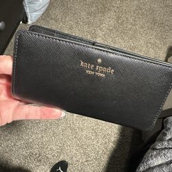 Small Kate Spade Wallet 