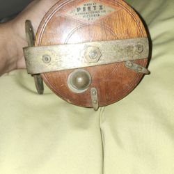 Peetz Vintage Fishing Reel 5 Inch Wood Brass, Victoria B.C.