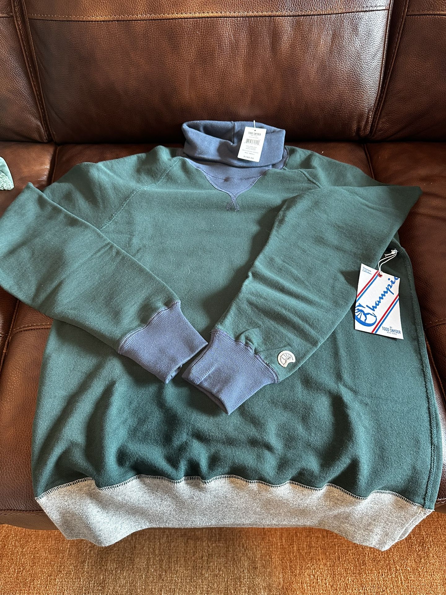 Todd Snyder X Champion Turtleneck Sweatshirt Men’s Small