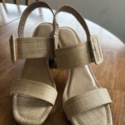 Lauren Conrad Sandles