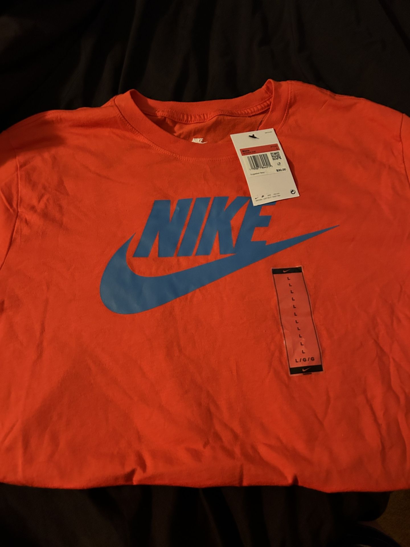 Men’s Nike Shirt Large