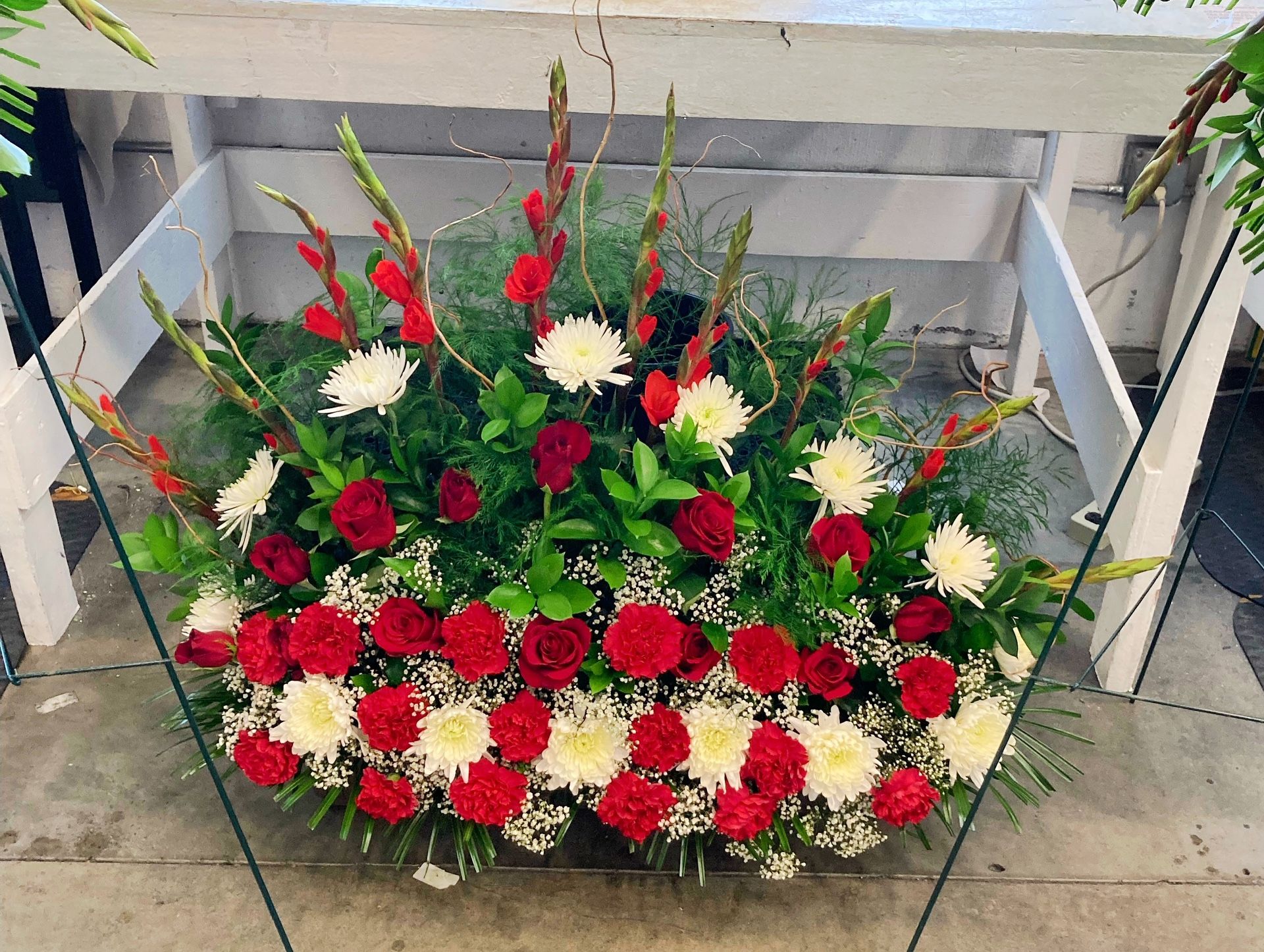 Flower Arrangements/ Wedding Decor/ Wedding Gifts/ Anniversary Gifts/ Valentines Gifts