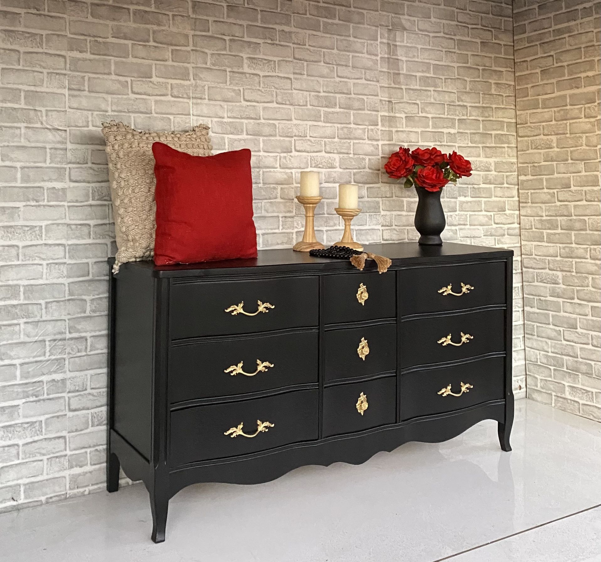 Dresser - Sideboard - Buffet - Entertainment Center - TV Console