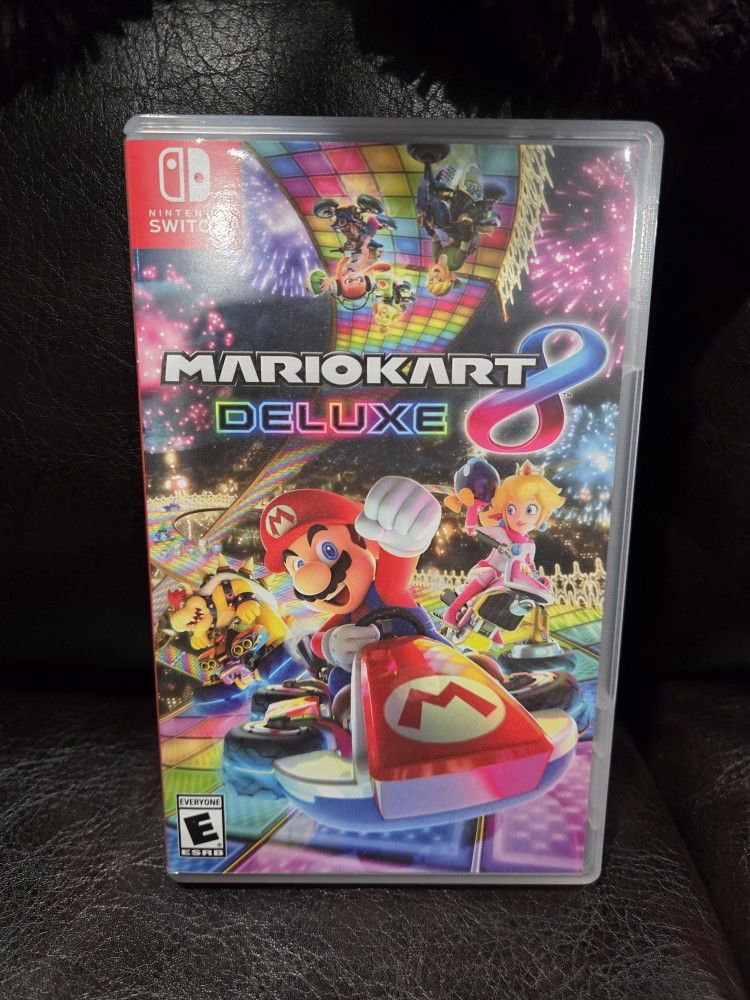 Like New Mario Kart 8 Deluxe Nintendo Switch Game