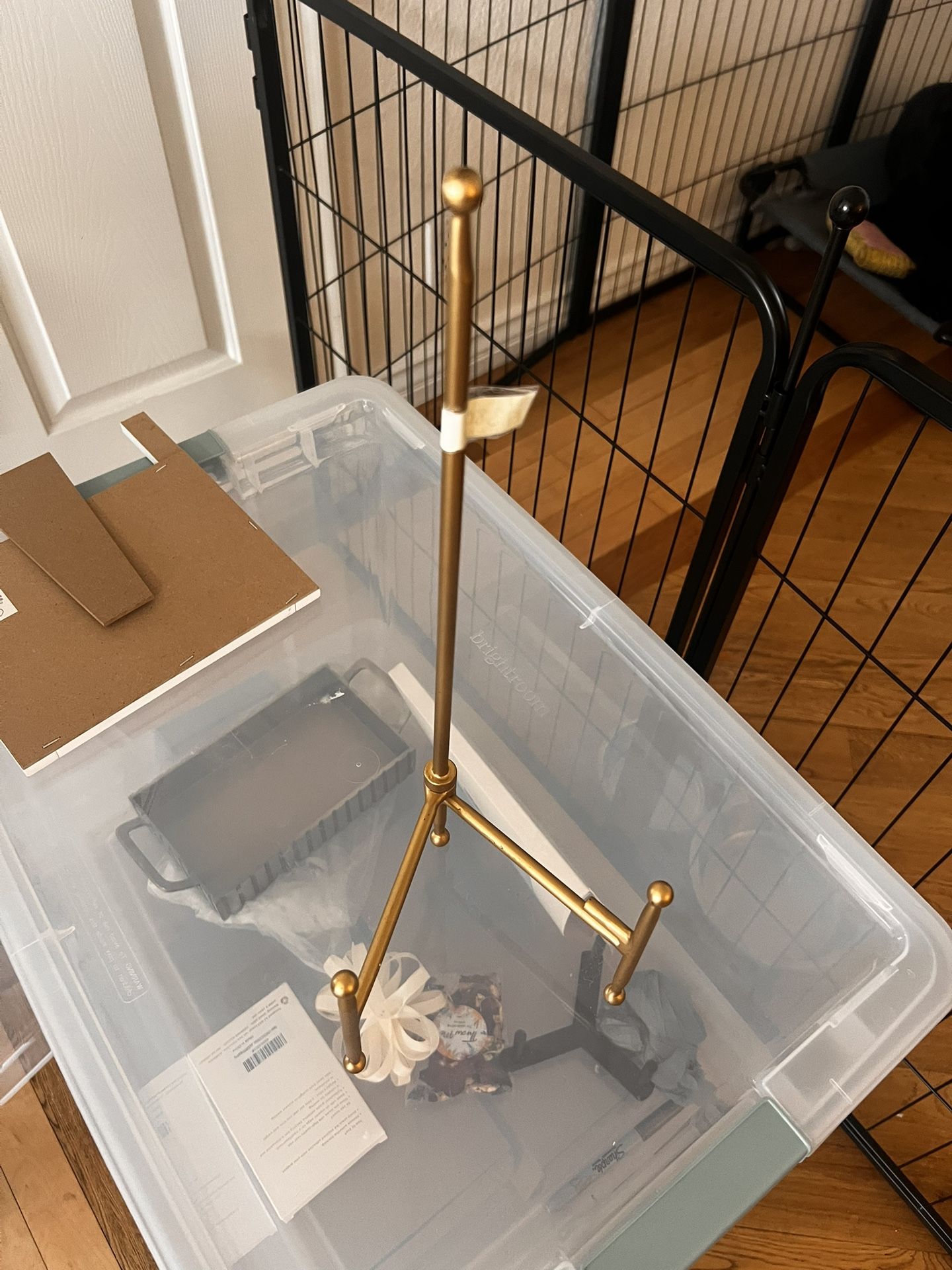 Small Gold Tabletop Easel
