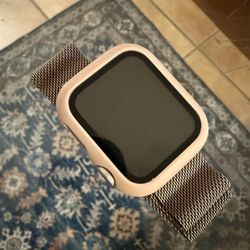 Apple Watch Series 9 (41mm, Pink) – Excellent Condition + Screen Protector & Band