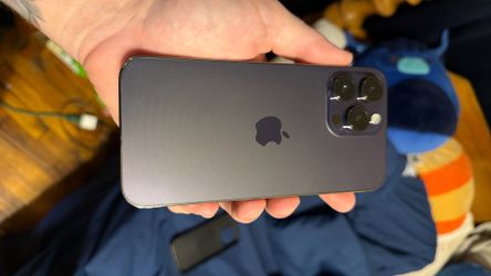 iPhone 14 max pro 256 gb