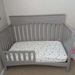 Delta Children 4 in 1 Crib